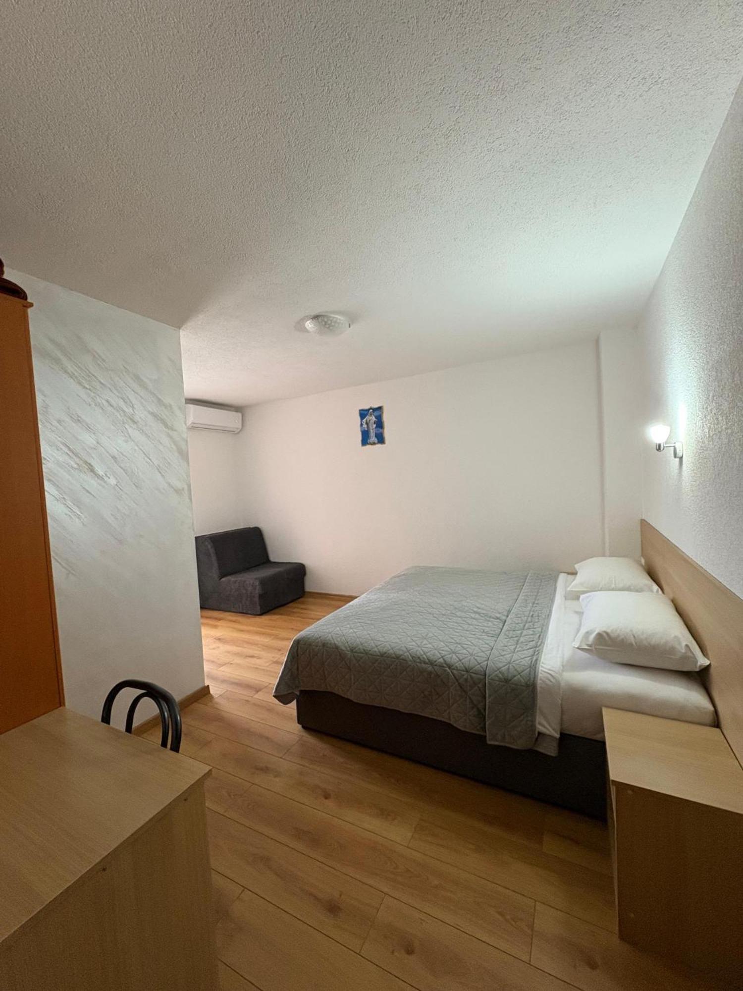 Pansion Maglica Bed & Breakfast Međugorje Dış mekan fotoğraf
